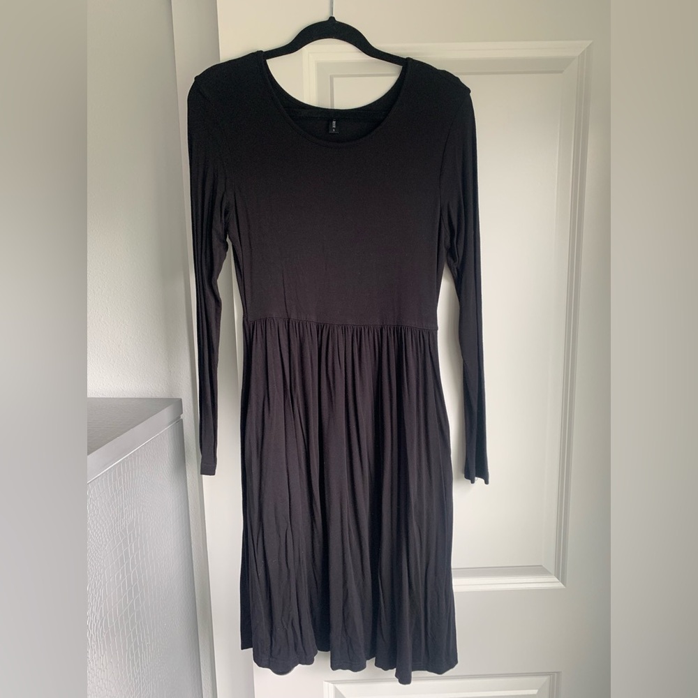 Black dress